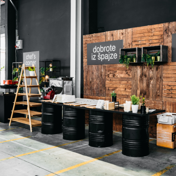 Barrel Table - Iron - Black