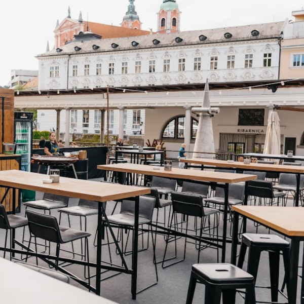 Bar table - Flow 200