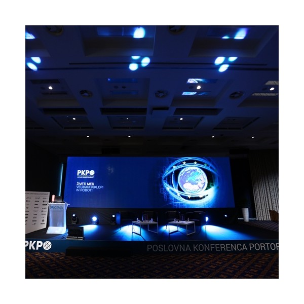 Praktikabel 100x100x100