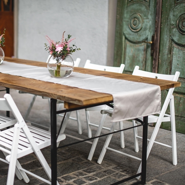 Table runner beige